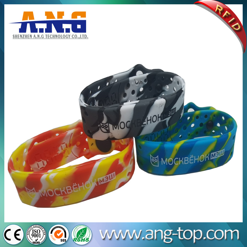New Type RFID Wristband 13.56MHz NFC Bracelet Silicone Sport Wristband