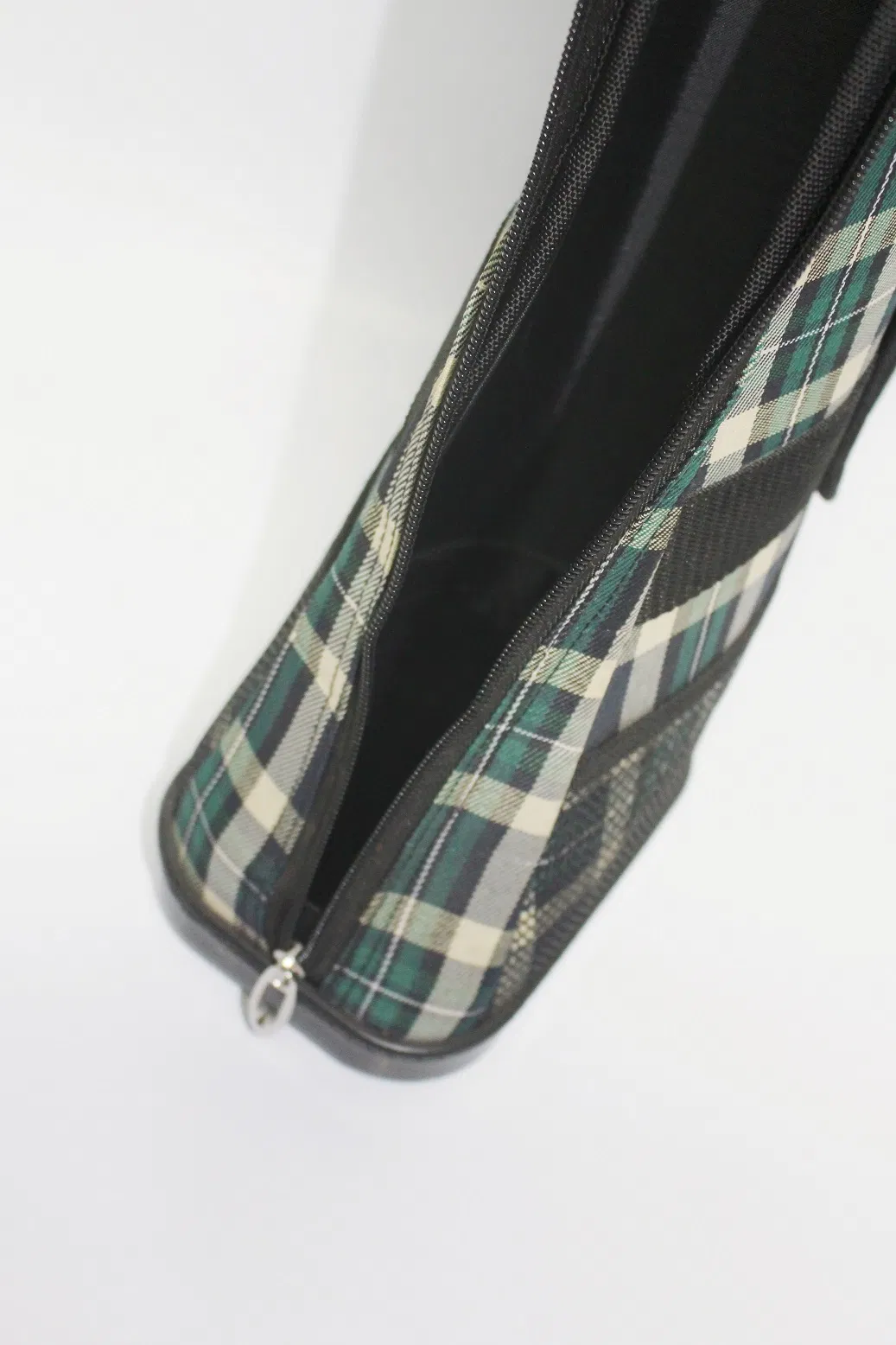 Sunday Golf Bag Detail