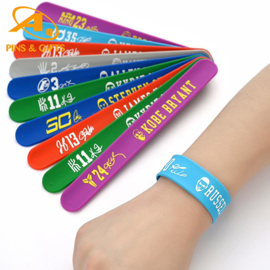 China Custom Fashion Logo Sport Rubber Silicone Reflective Customized Embossed for Promotional Gift Insect Repellant Slap Wristband Bracelet