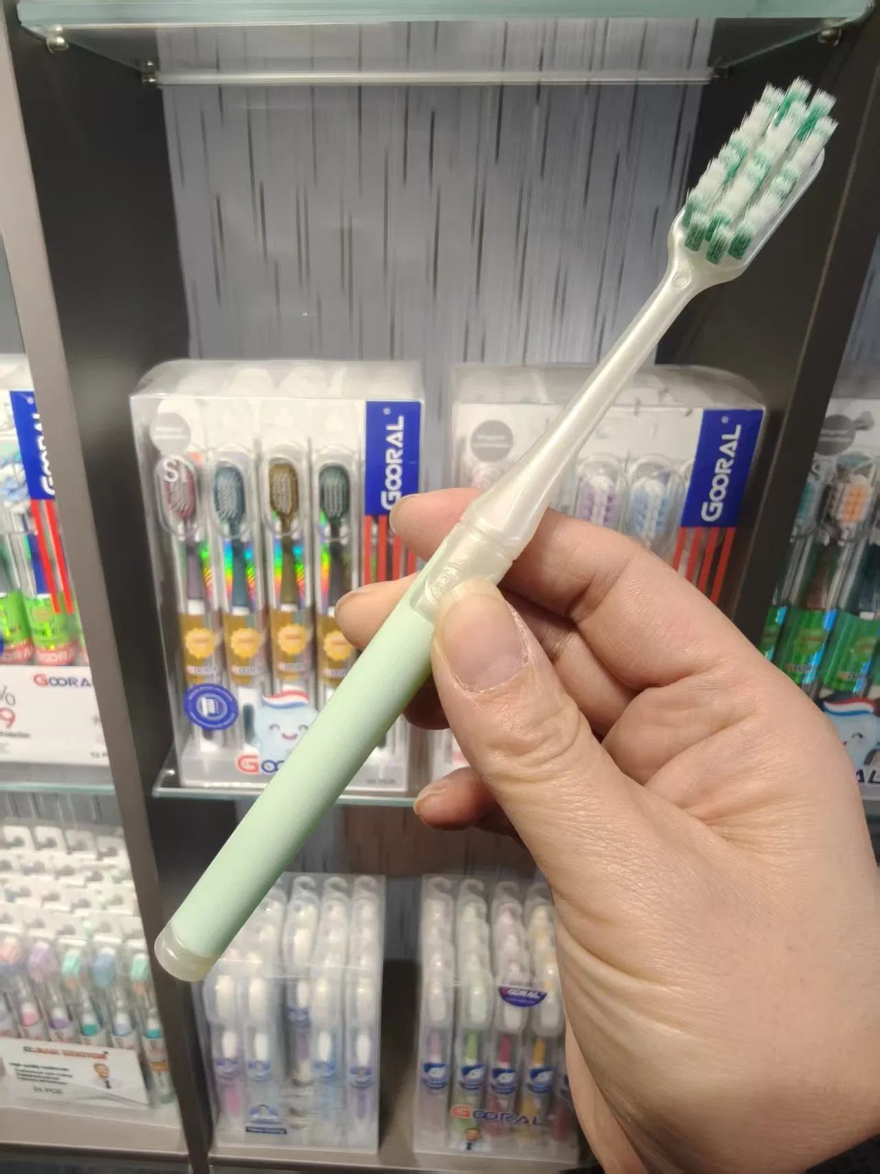 New Chinese Made Oral Care Device for Adults, Focused on Teeth Cleaning