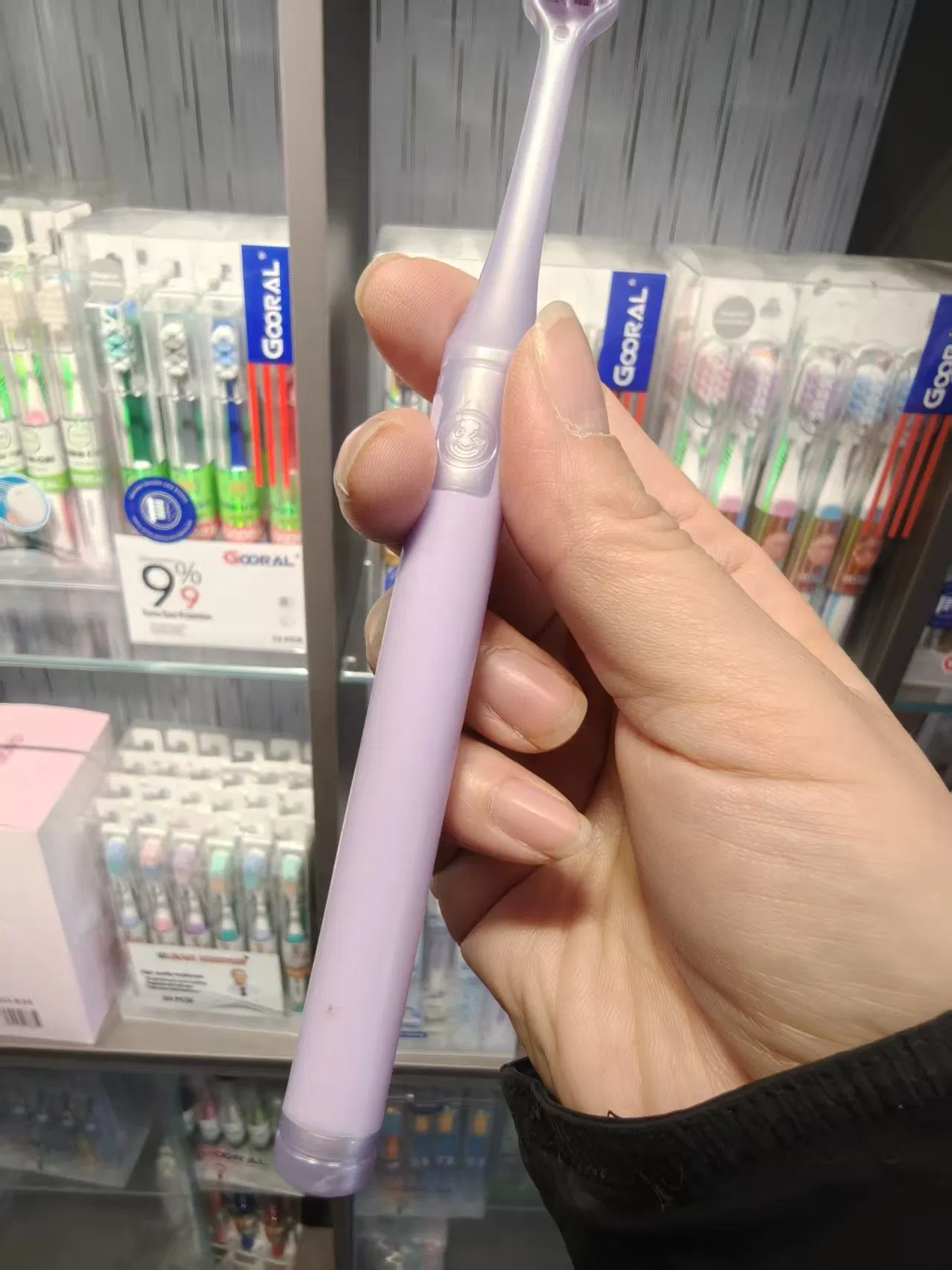 New Chinese Made Oral Care Device for Adults, Teeth Cleaning Focused