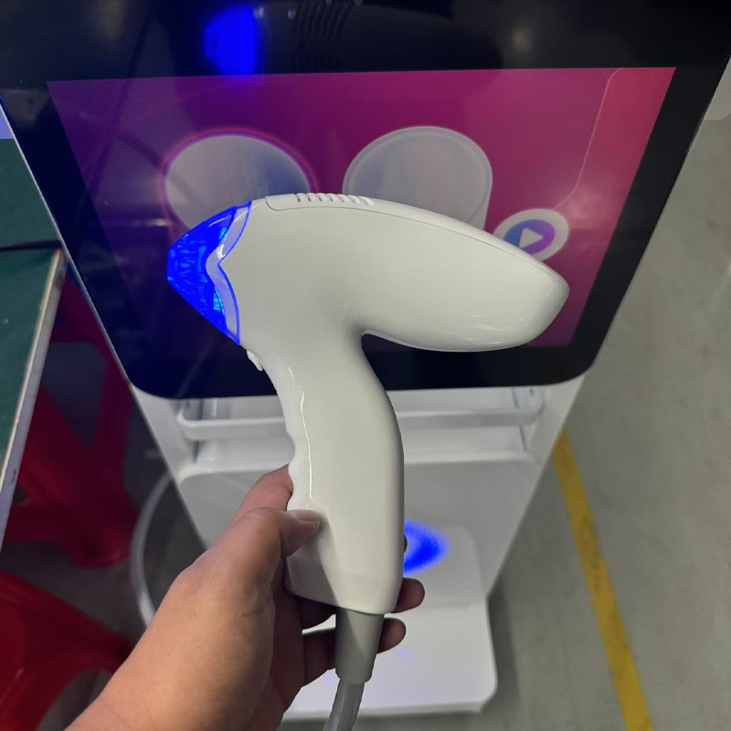 Fractional RF Skin Rejuvenation Tightening Wrinkle Scar Acne Removal Radio Frequency Skin Facial Lifting Device Microneedling Machine CE