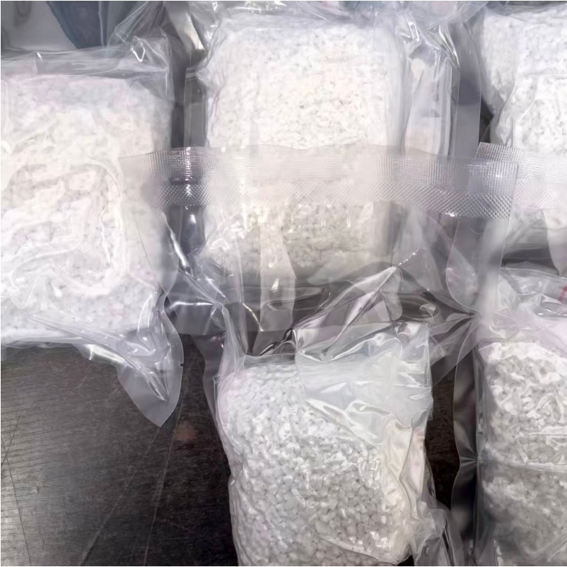 أكسيد الإيتريوم وأكسيد الهافنيوم Hfo2 حبيبات محروقة 99 99%