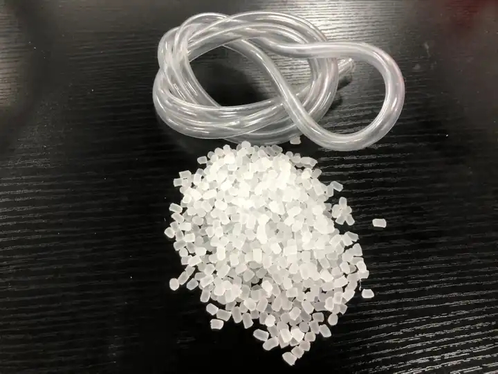 مصنع مركبات PVC حبيبات بلاستيكية زرقاء من PVC لغطاء الكابلات ومواد العزل