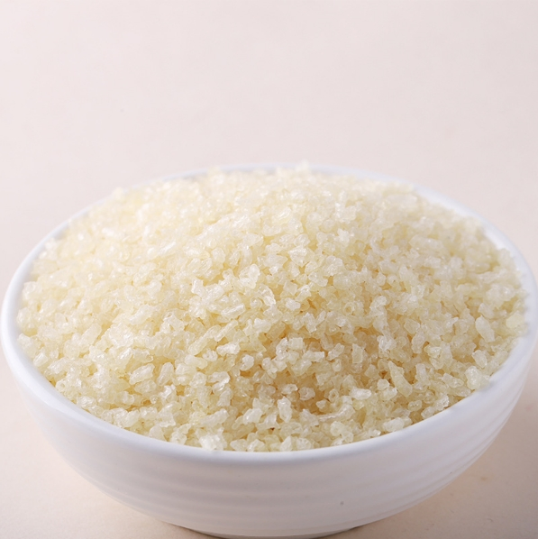 Polvo de gelatina comestible de grado alimenticio con alta viscosidad y transparencia, sin ningún olor. Adecuado para hacer gelatina de piel de cerdo, gelatina de carne, gelatina de frutas y sopa