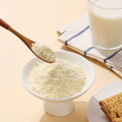Leche en polvo con grasa enriquecida con vitaminas y rica en crema