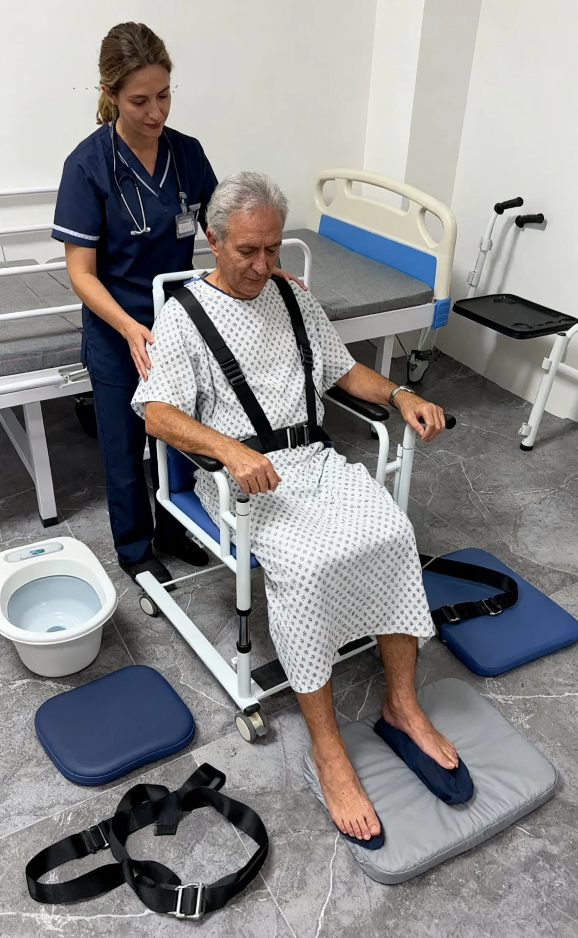Compact Patient Transfer Lift with Integrated Potty for Home Nursing Assistance