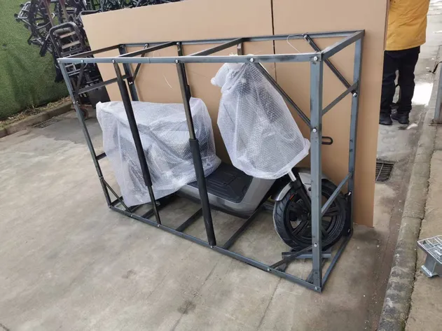 Embalaje de scooter eléctrico paso 1