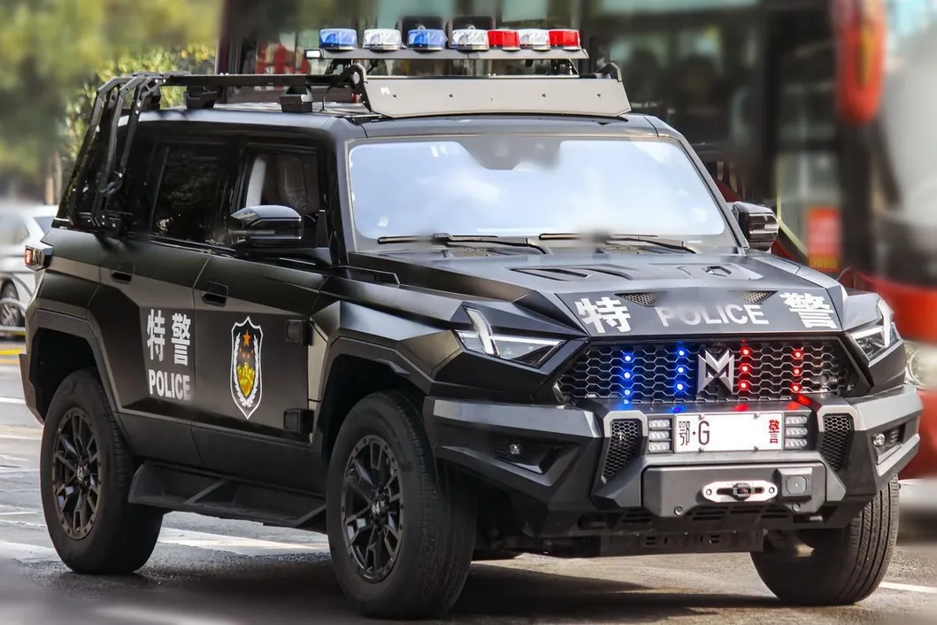 Vehículo Blindado de Alta Movilidad Híbrido Eléctrico M Hero 917
