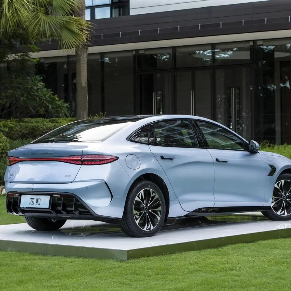 Nuevo Modelo Byd 2025 Coche Eléctrico Rhd LHD de Larga Autonomía Nuevo Vehículo de Energía EV Coche/Taxi Deportivo
