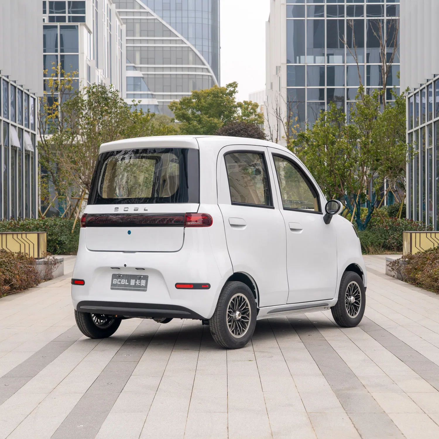 Coche eléctrico mini de alto rendimiento y asequible para la vida urbana