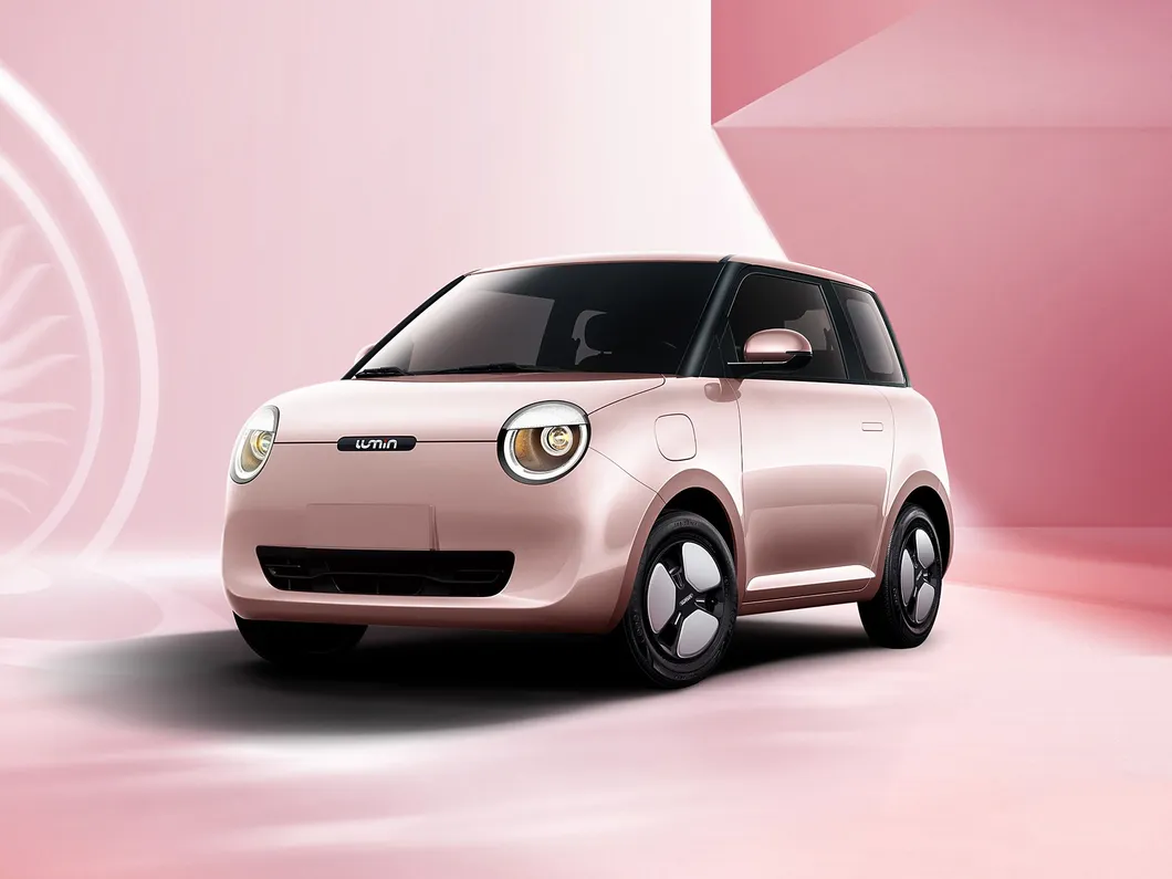 Coche eléctrico compacto de baja velocidad Changan Lumin vehículo de movilidad urbana China energía mini vehículo eléctrico SUV barato coche de batería con estación de carga