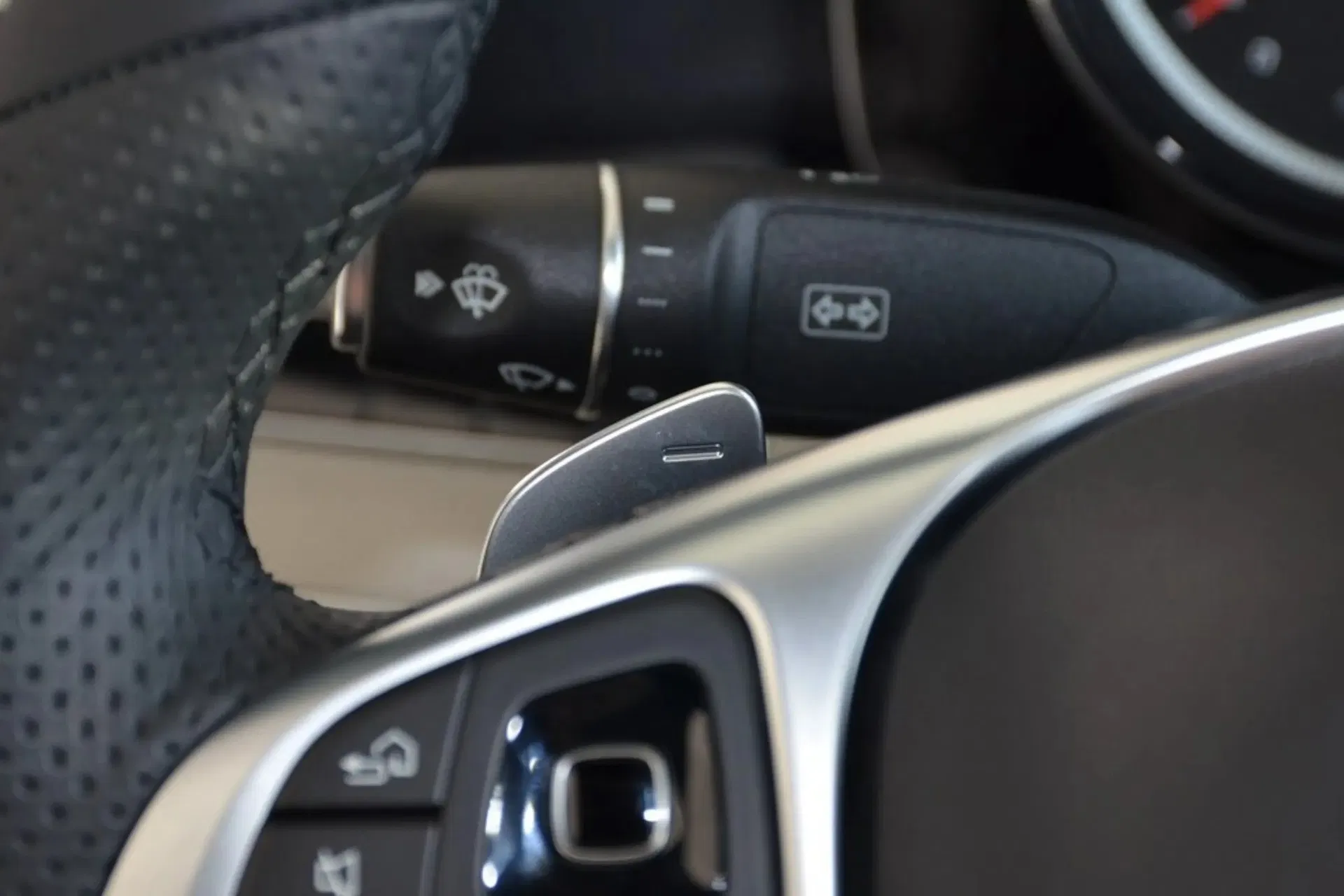 Mercedes Benz E-Class usado 2018 Negro Polar E300 Edición Deportiva Volante