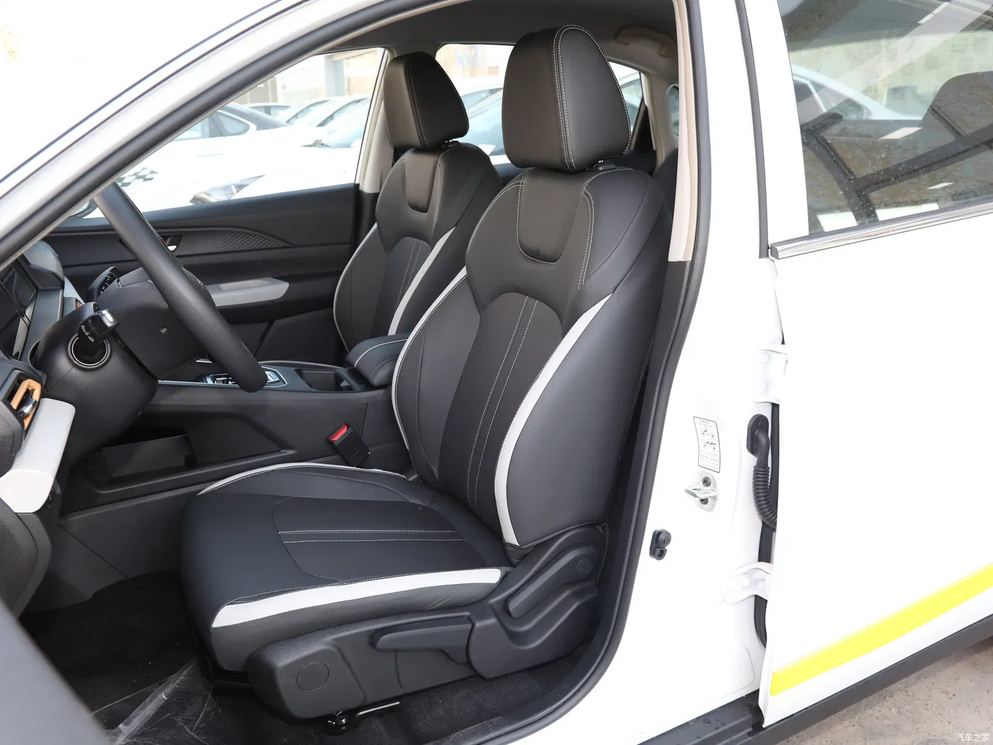 Dongfeng Aeolus E70 2023 Taxi Eléctrico Usado Sedan 5 Asientos Coche Eléctrico
