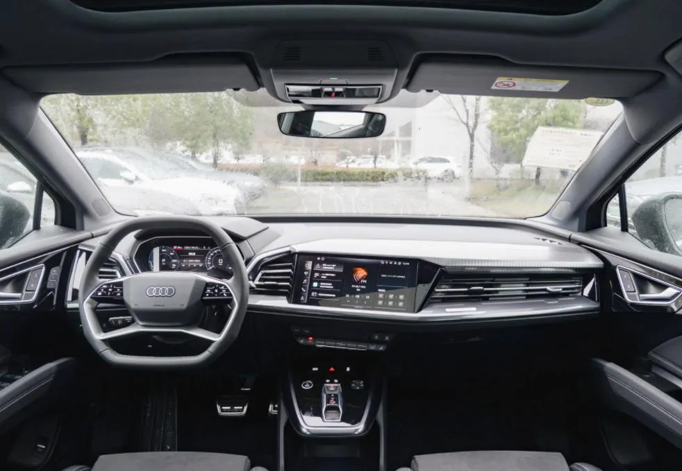 Detalle Audi Q4 1