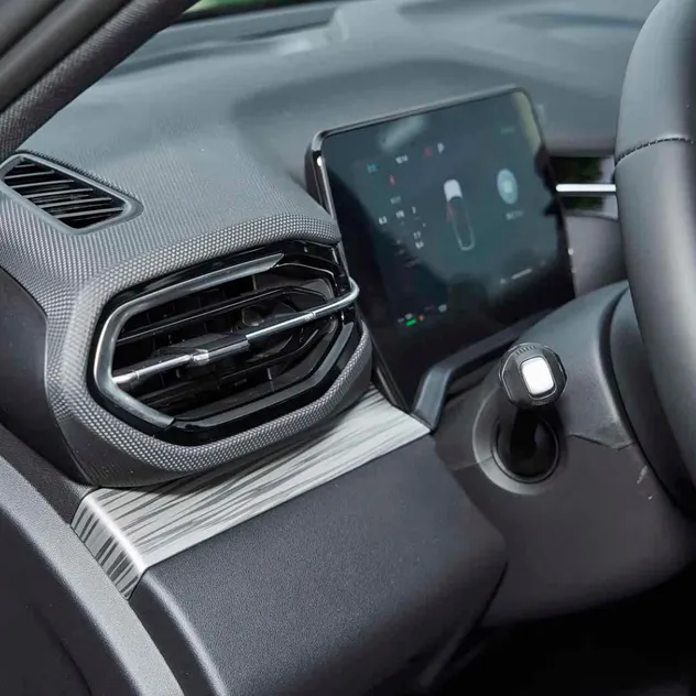 Coche Eléctrico Besturn Yueyi 07 Eficiencia de EV Vehículo de Nueva Energía Besturn Yueyi 07 Eléctrico