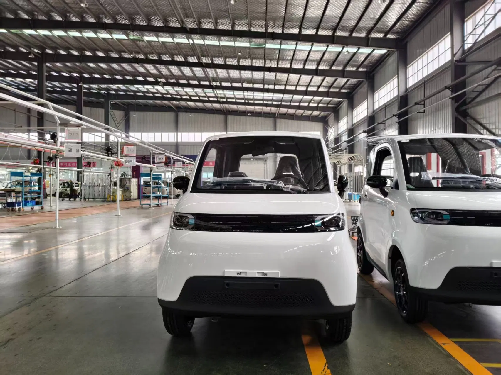 Scooter de movilidad eléctrica de cuatro ruedas para personas mayores, vehículo de baja velocidad completamente cerrado
