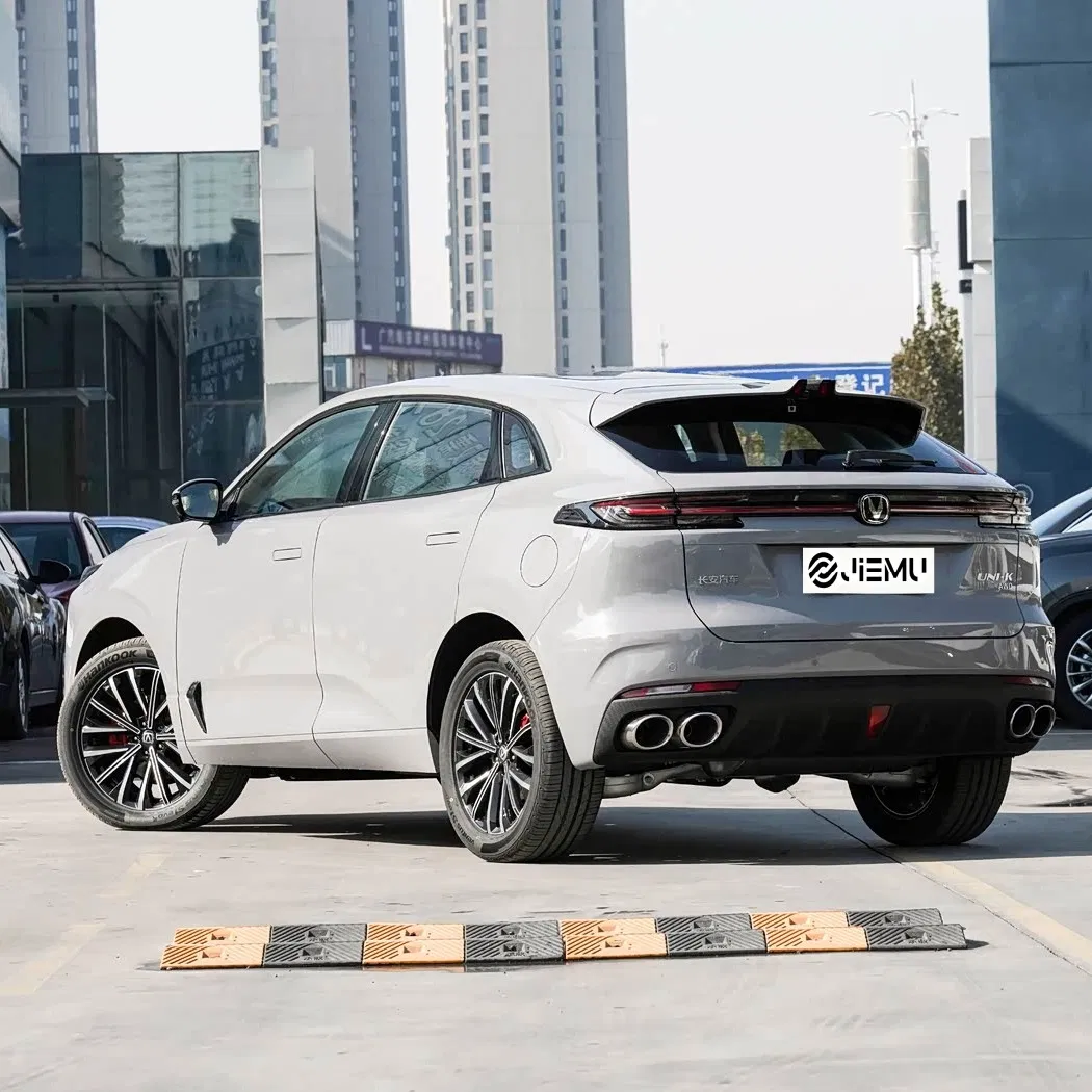 2026 Diseño Moderno Nuevo Coche de Gasolina Changan Uni-K Idd Changan SUV de Tamaño Mediano Premium Auto Changan Uni K
