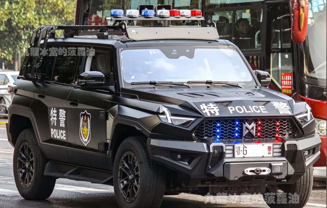 Vehículo Blindado de Alta Movilidad Híbrido Eléctrico M Hero 917