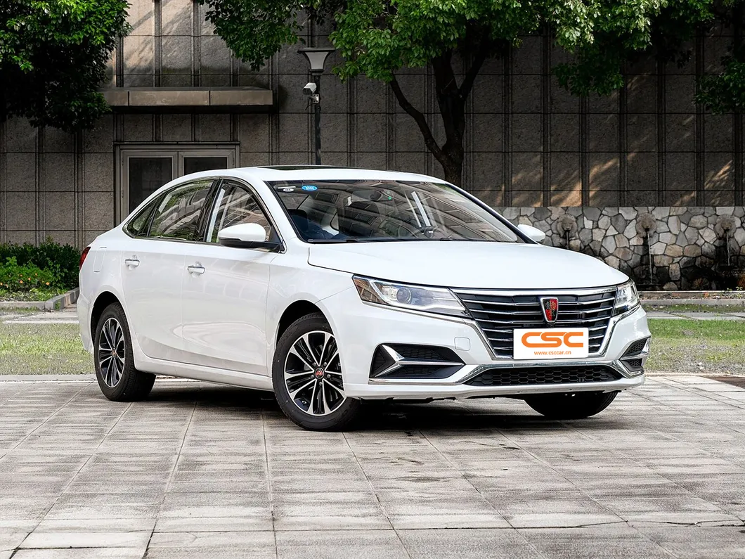 Coche exterior 2