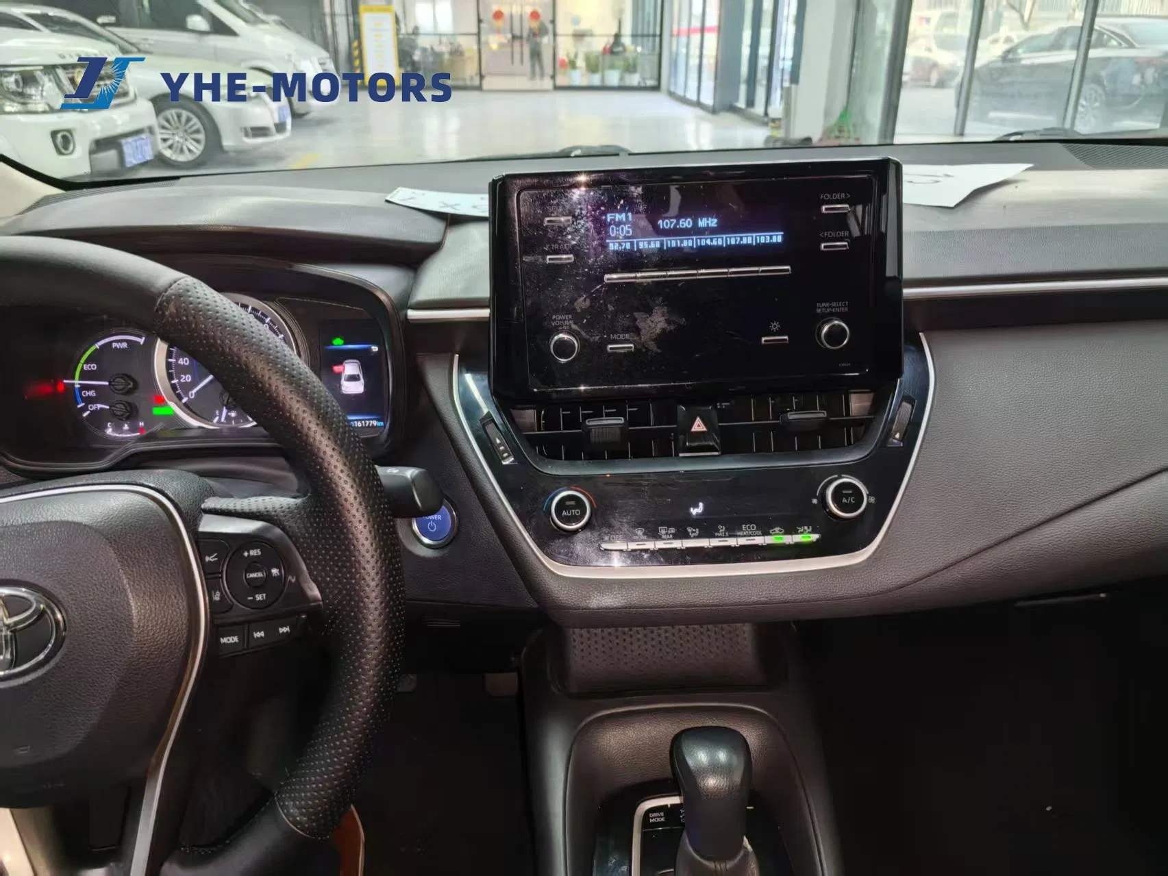 Vehículo familiar compacto eléctrico híbrido Toyota Corolla a precio de fábrica, venta caliente de coche eléctrico usado