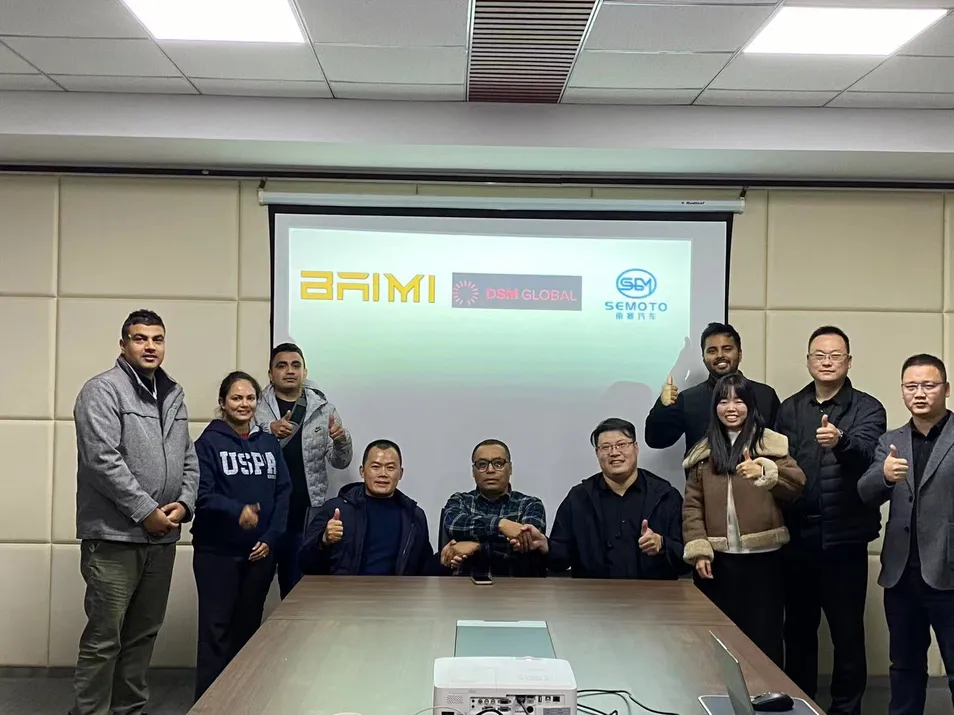 En el anuncio 3.0 SUV eléctrico puro chino de conducción inteligente vehículo automóvil