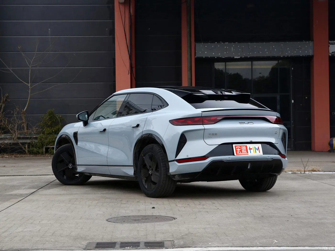 China Barato Usado Byd Qin Song Tang Yuan up Plus Edición Inteligente Eléctrica SUV Nuevo Coche