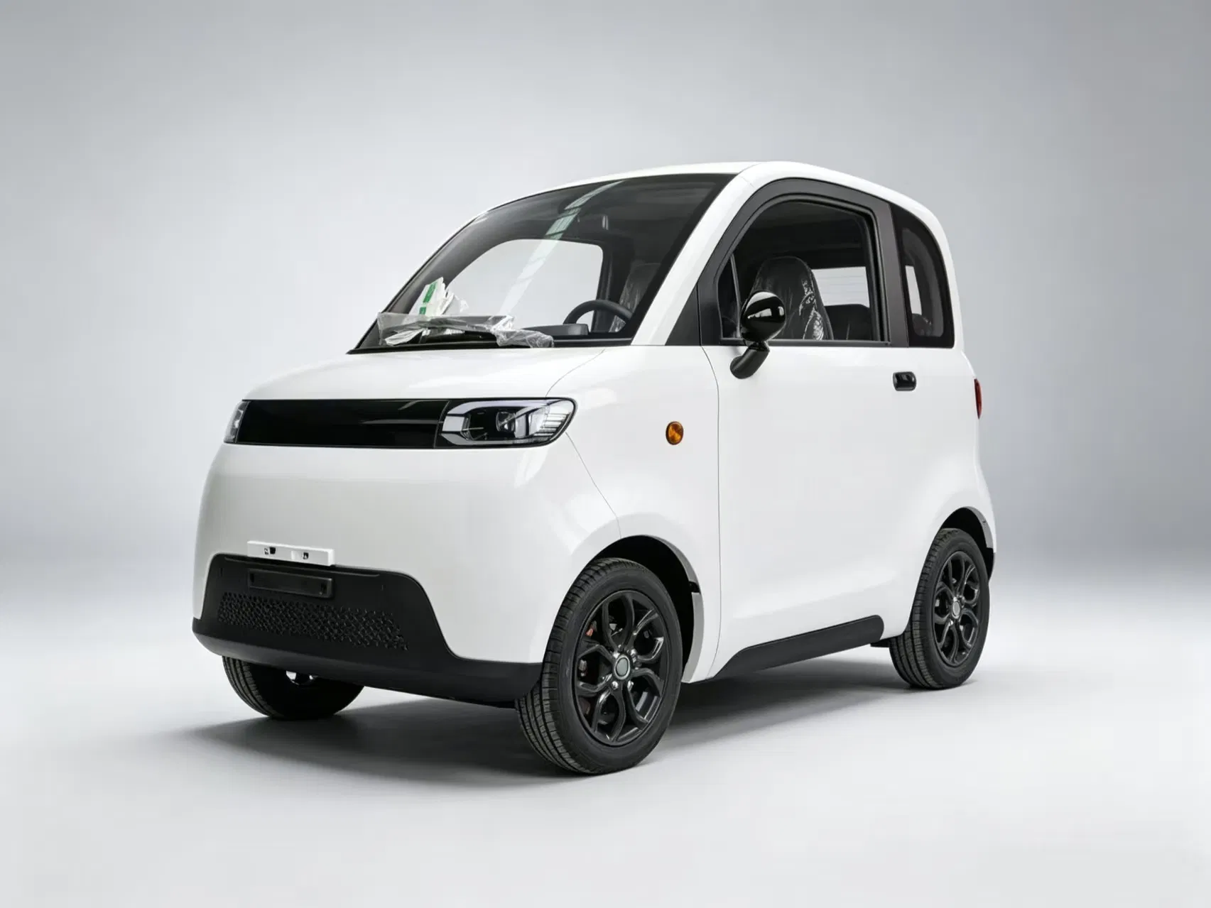 Interior del vehículo eléctrico de baja velocidad