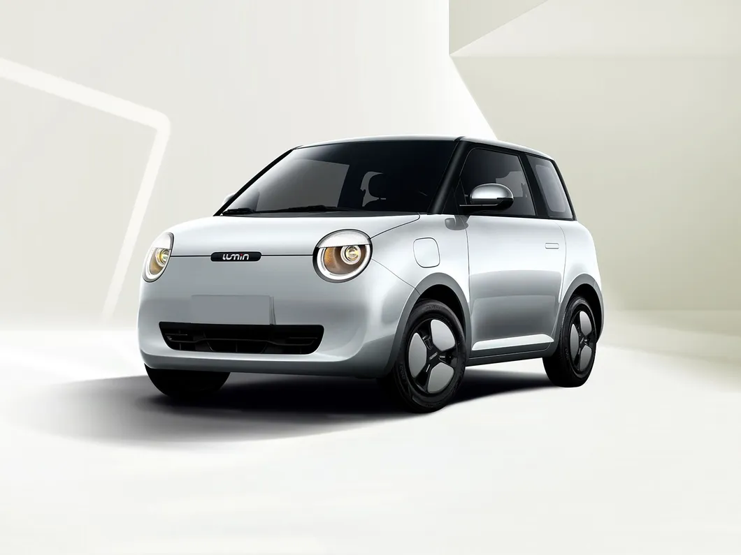 Coche eléctrico compacto de baja velocidad Changan Lumin vehículo de movilidad urbana China energía mini vehículo eléctrico SUV barato coche de batería con estación de carga