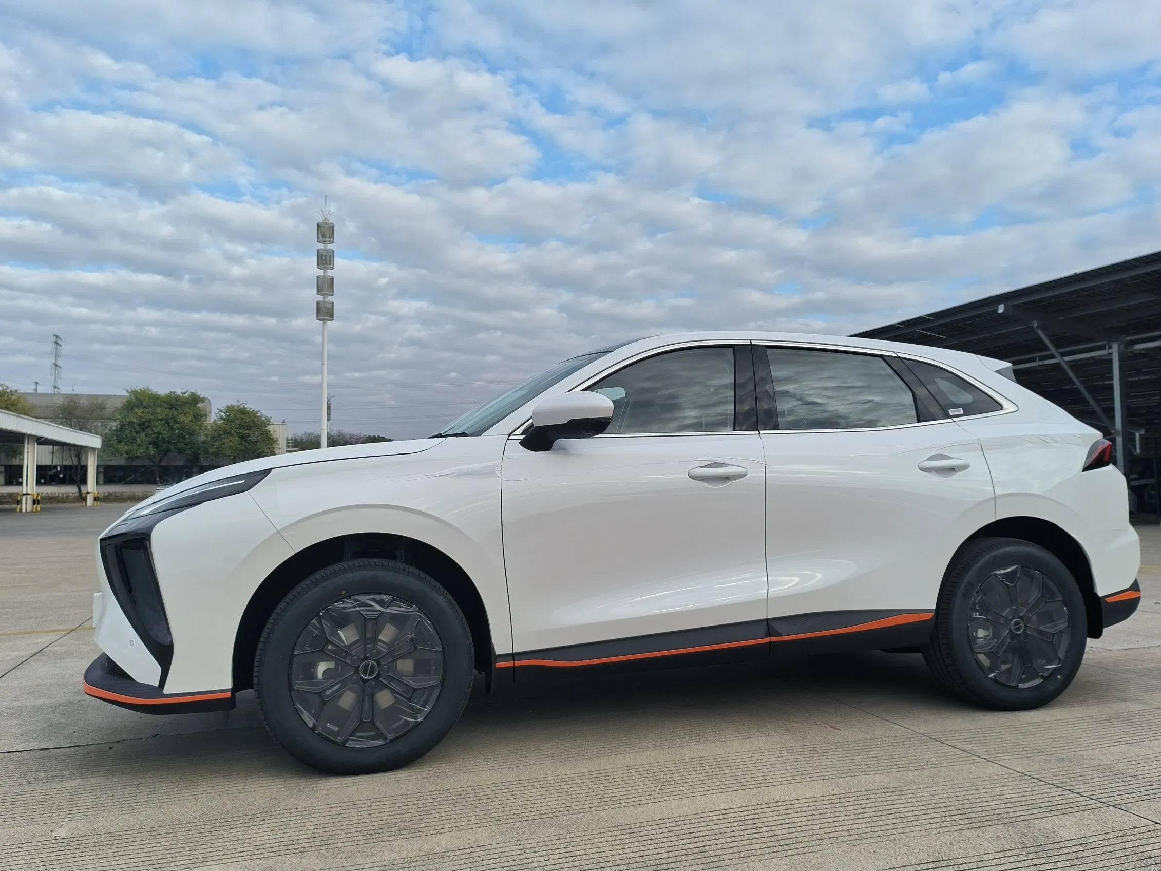Viernes 410 SUV Compacto 4800mm Longitud Estructura de Cuerpo Integral Auto Coche Eléctrico