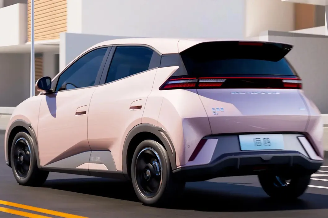 Vehículo Eléctrico Compacto Byd Seagull para Desplazamientos Urbanos y Conducción Ecológica