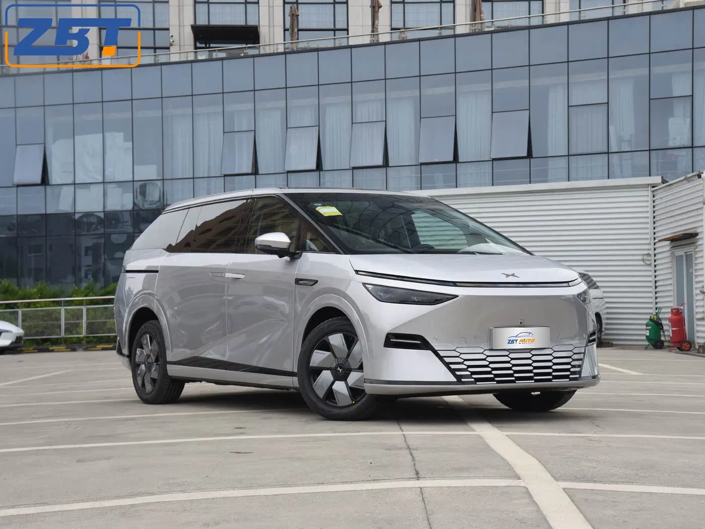 2025 Modelo Energía Lujo Vehículo Eléctrico Xpeng X9 402 Km 4WD 7-Seater Coche Eléctrico Nuevo Xpeng X9 con Optimización de Largo Alcance