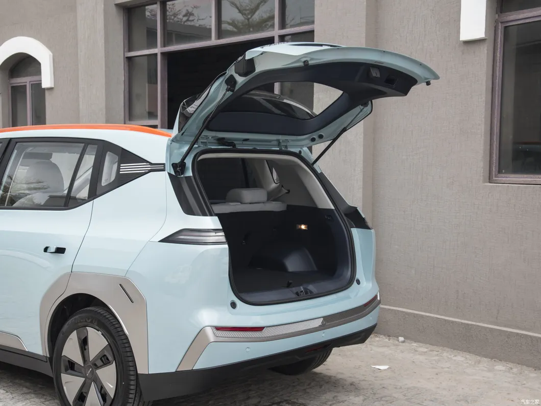 Aion Y Usado Coche Eléctrico 5 Asientos SUV Compacto Eléctrico Vehículo de Pasajeros