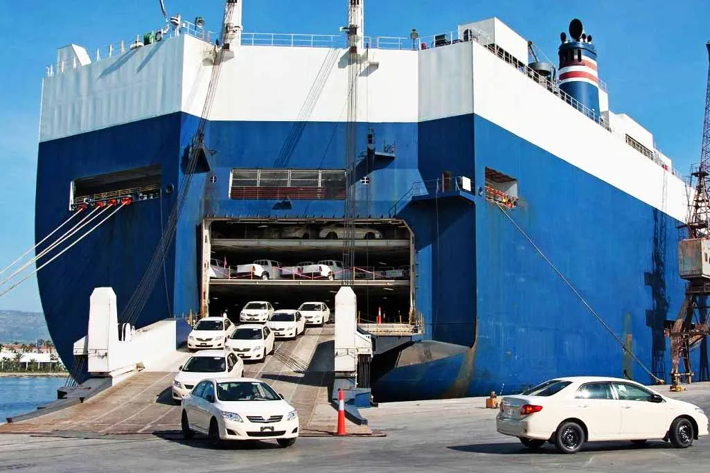 Preparación y logística de envío de coches