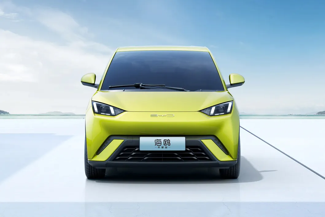 Vehículo Eléctrico Compacto Byd Seagull para Desplazamientos Urbanos y Conducción Ecológica