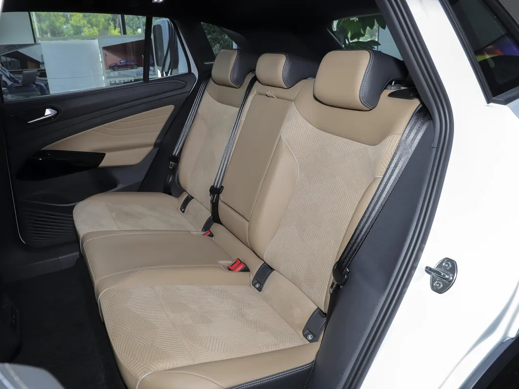 Interior delantero coche eléctrico