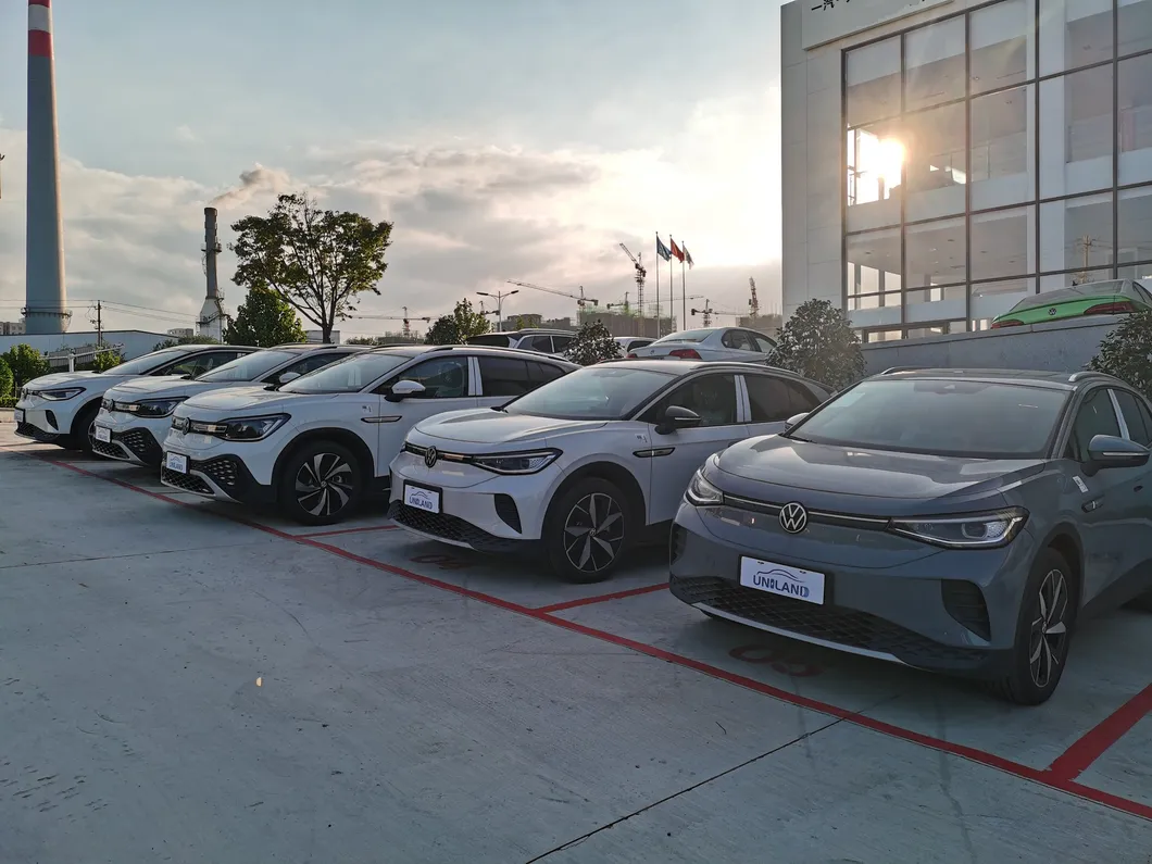 Carga de Vehículo Eléctrico 3