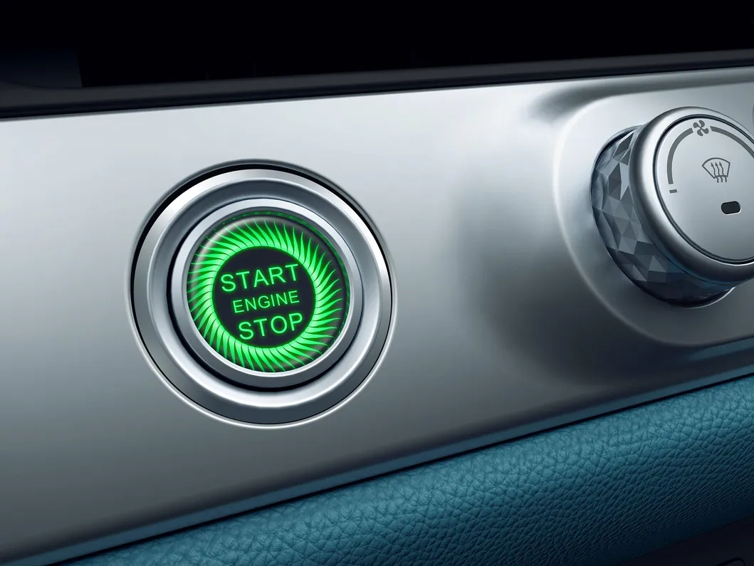 Coche eléctrico compacto de baja velocidad Changan Lumin vehículo de movilidad urbana China energía mini vehículo eléctrico SUV barato coche de batería con estación de carga