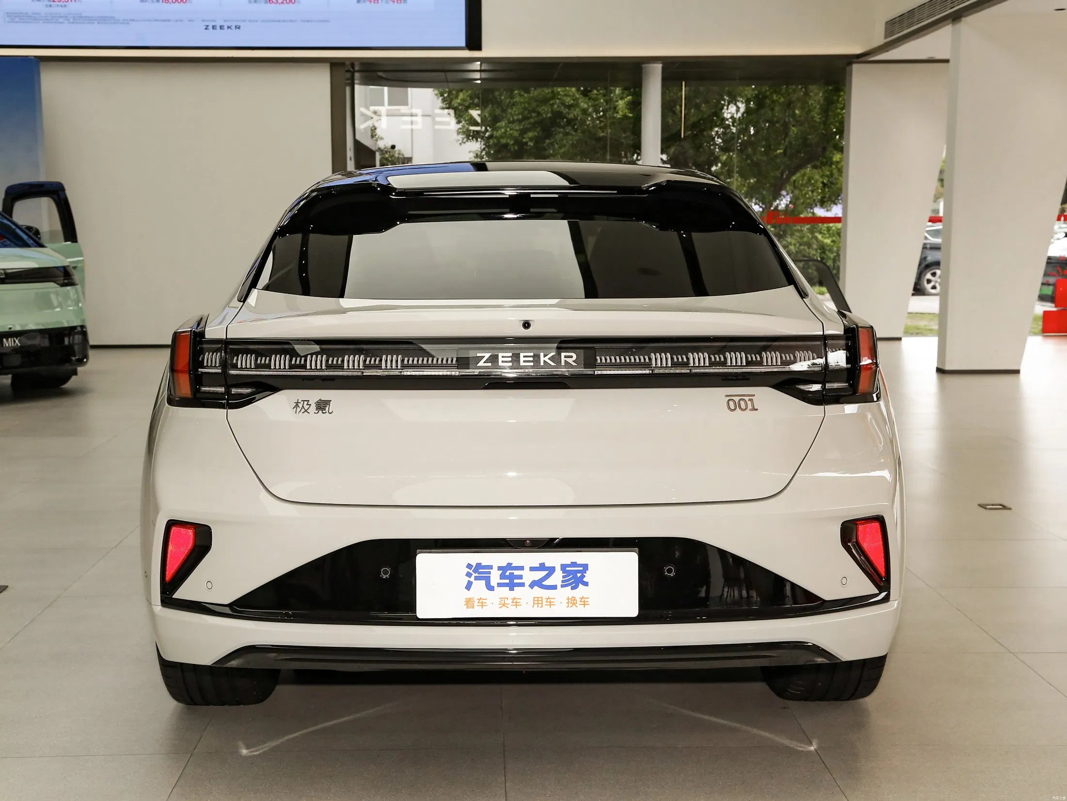 Zeekr 001 Coche de lujo para adultos China Coche de nueva energía EV Hatchback Vehículo eléctrico puro Coche usado