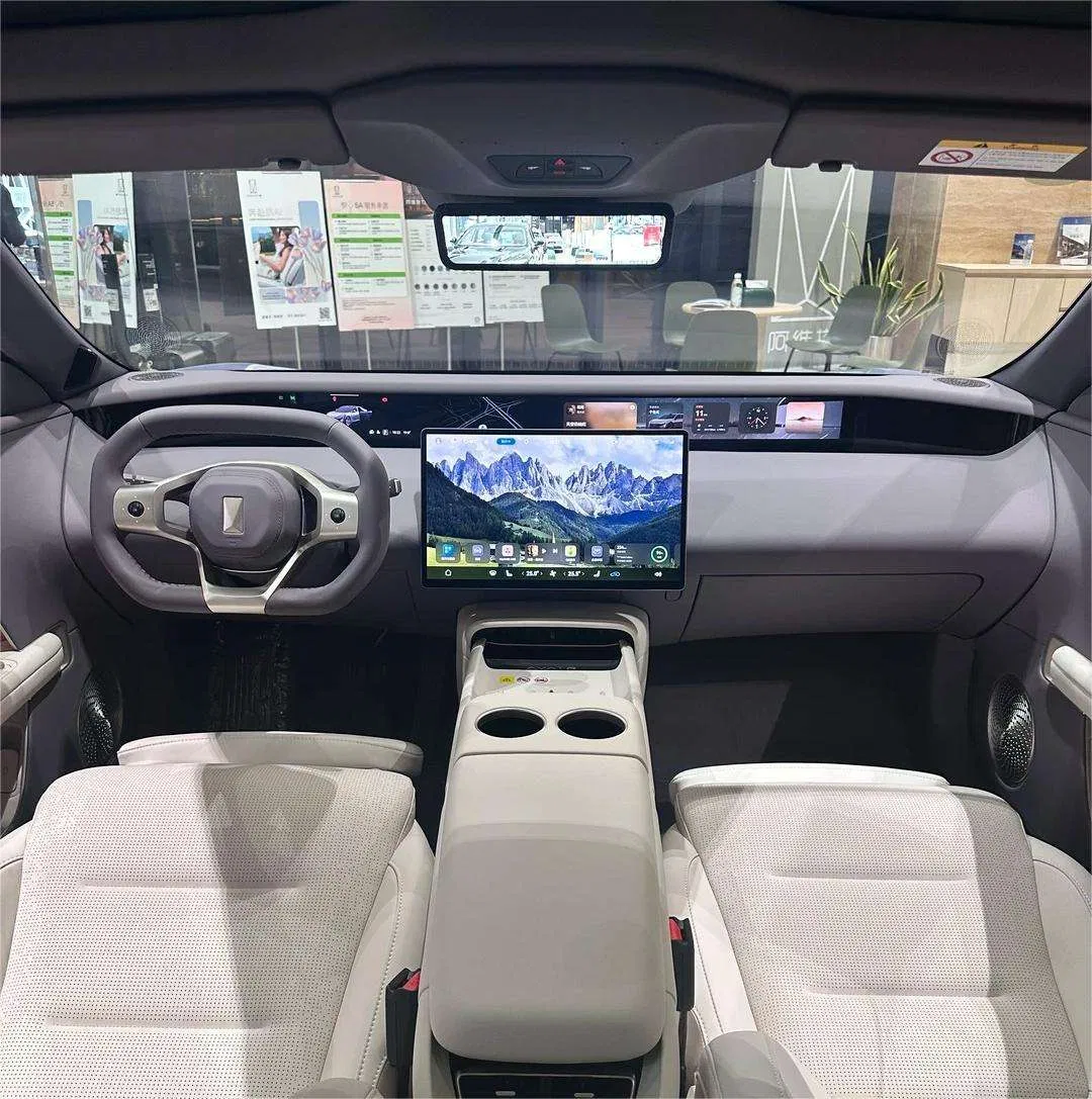 2025huawei Avatr 06 2025 Sedán de tamaño medio EV Vehículo eléctrico 4-Door 5-Seater Vehículo eléctrico puro EV Vehículo de nueva energía Avatr (07 11 12 híbrido)