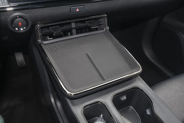 Detalle Volante Toyota Bz3X