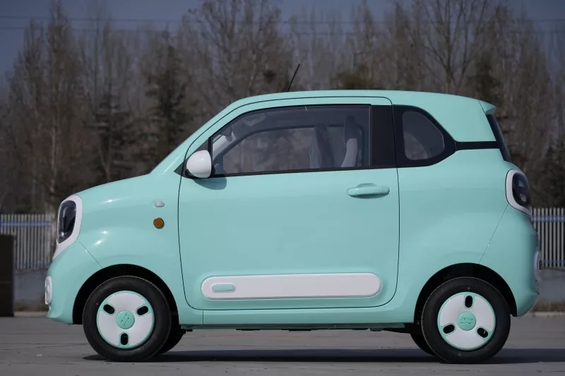 Coche mini eléctrico de pasajeros compacto para todas las estaciones, vehículo de nueva energía popular