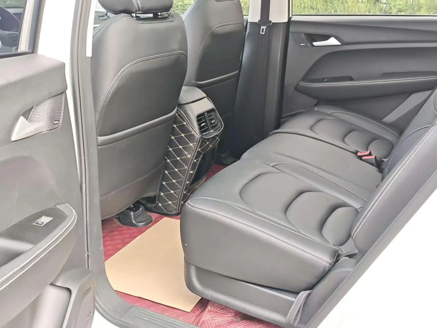 2021 Coche Baojun de gama alta 530 7-Seat Versión premium automática conectada a Internet en excelente estado, gran pantalla de control central, instrumento completamente LCD
