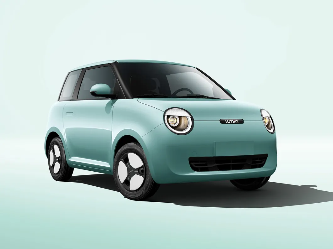 Coche eléctrico compacto de baja velocidad Changan Lumin vehículo de movilidad urbana China energía mini vehículo eléctrico SUV barato coche de batería con estación de carga