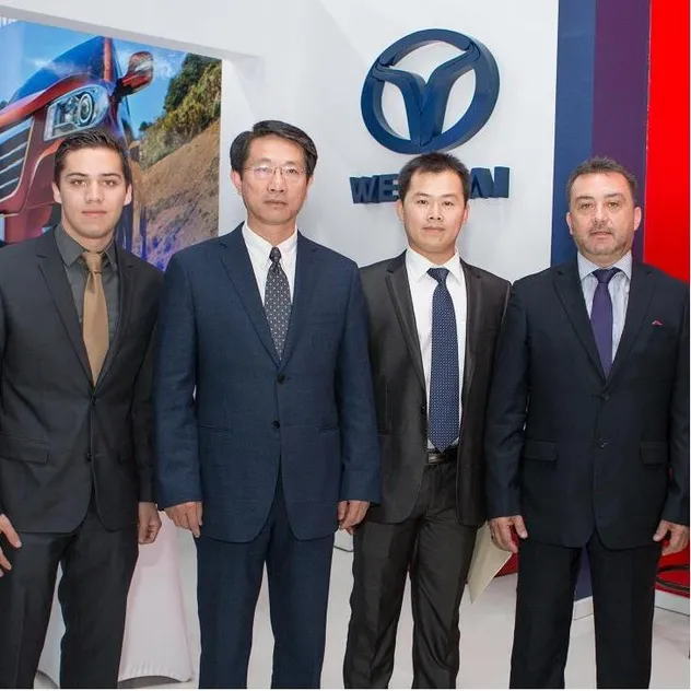 En el anuncio 3.0 SUV eléctrico puro chino de conducción inteligente vehículo automóvil