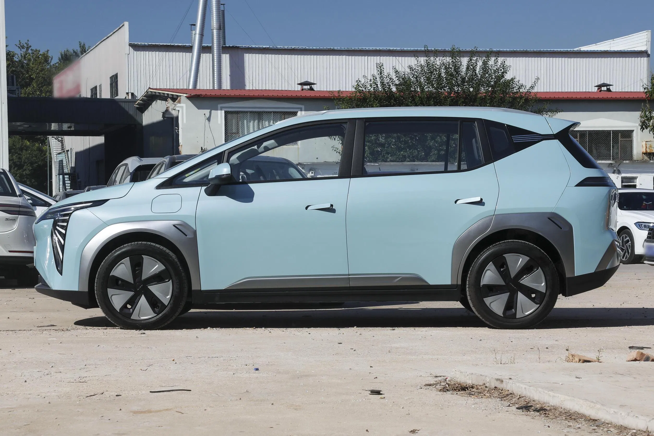 Aion Y Usado Coche Eléctrico 5 Asientos SUV Compacto Eléctrico Vehículo de Pasajeros