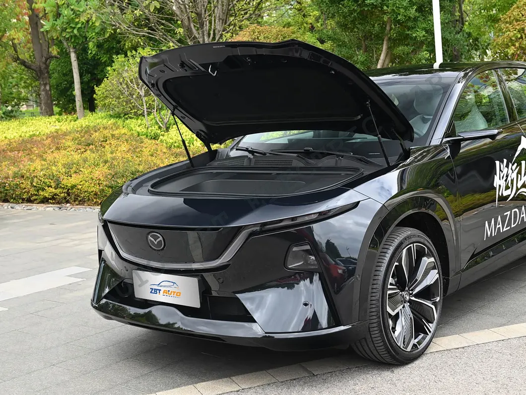 Mazda Ez-60 Exterior Frontal