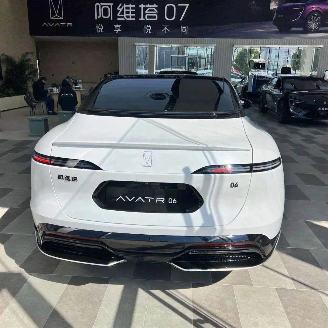 2025huawei Avatr 06 2025 Sedán de tamaño medio EV Vehículo eléctrico 4-Door 5-Seater Vehículo eléctrico puro EV Vehículo de nueva energía Avatr (07 11 12 híbrido)