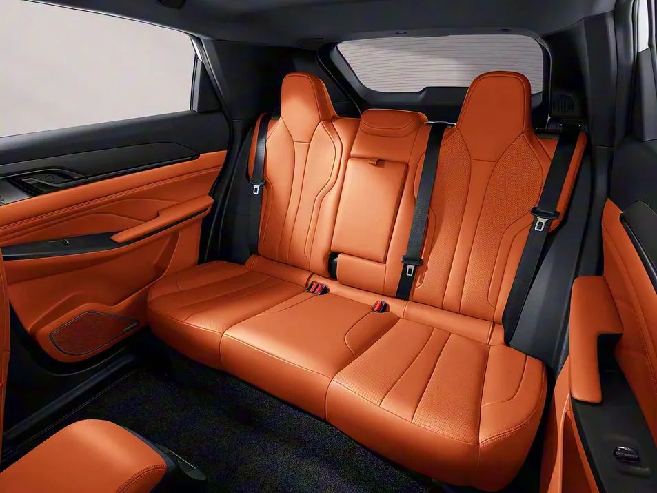 Interior Dongfeng Fengshen Aeolus L7
