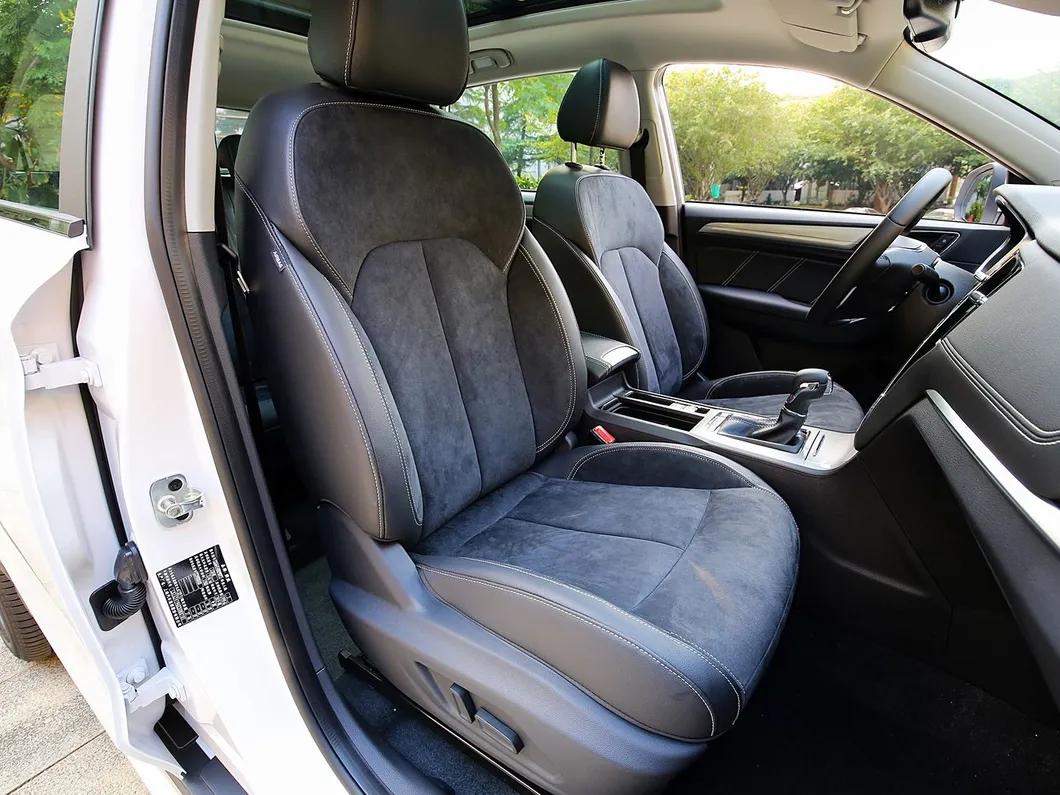 Coche interior 2